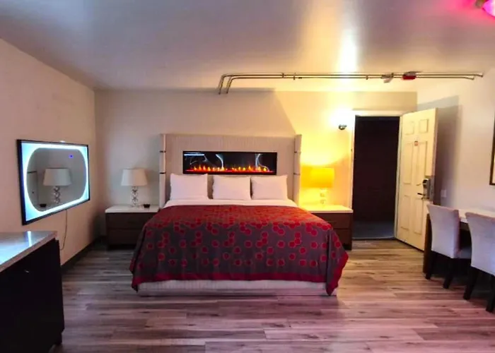Motel Elite & Chicago