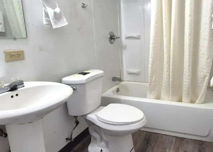 Elite & Chicago Motel 2*